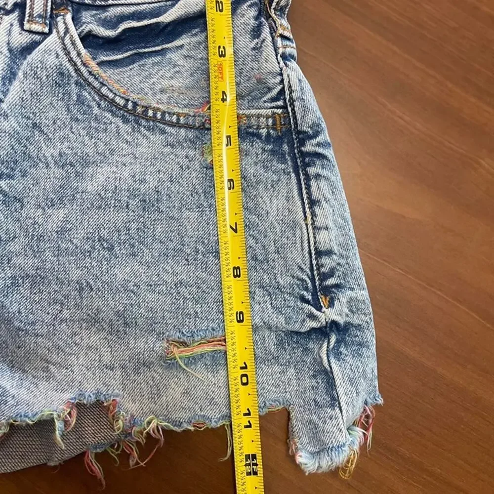 Anthropologie Pilcro Cutoff Denim Shorts – Size 25 - Picture 7 of 8